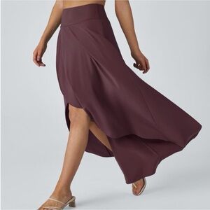 HALARA Breezefull Wine Skirt